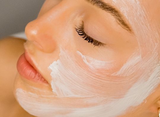 Sminktetoválás, smink, tetoválás, szemöldöktetoválás, szemhéjtetoválás, ajaktetoválás, Babor kozmetika, Nyíregyháza, kozmetikus, Csonka Judit