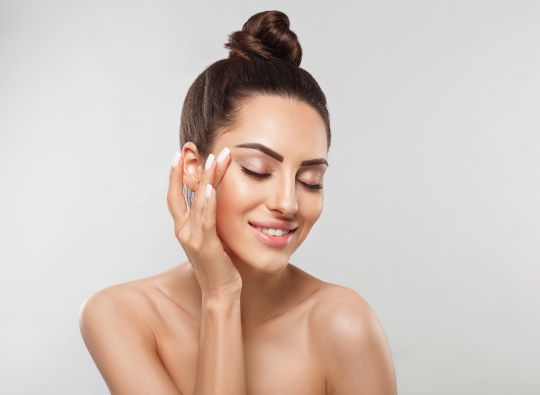 Babor kozmetika, Nyíregyháza, kozmetikus, felső vonal, alsó vonal, szempillasűrítés, sminktetoválás, tetoválás, szemhéjtetoválás